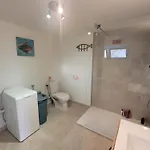 Semesterbostad Maison Indivi 4-6 Pers Face A La Grand Jardin Ideal Famille Avec Animaux Saint Clair Le Lavandou