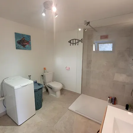 Дом отдыха Maison Indivi 4-6 Pers Face A La Grand Jardin Ideal Famille Avec Animaux Saint Clair Ле-Лаванду