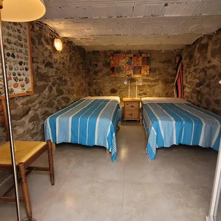 Дом отдыха Maison Indivi 4-6 Pers Face A La Grand Jardin Ideal Famille Avec Animaux Saint Clair *